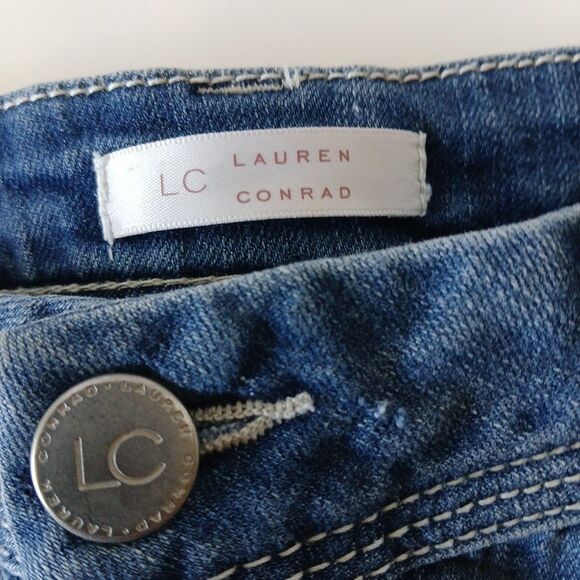 Lauren Conrad Embroidered Daisy Jean Short Shorts Distressed Cuttoff Design W 12 - Picture 11 of 16